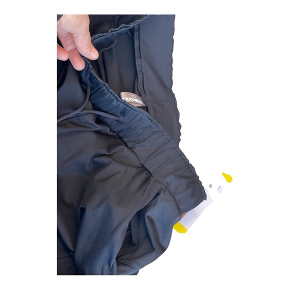 32 Degrees Pull On Black Capris (Women's S) - Picture 8 of 15